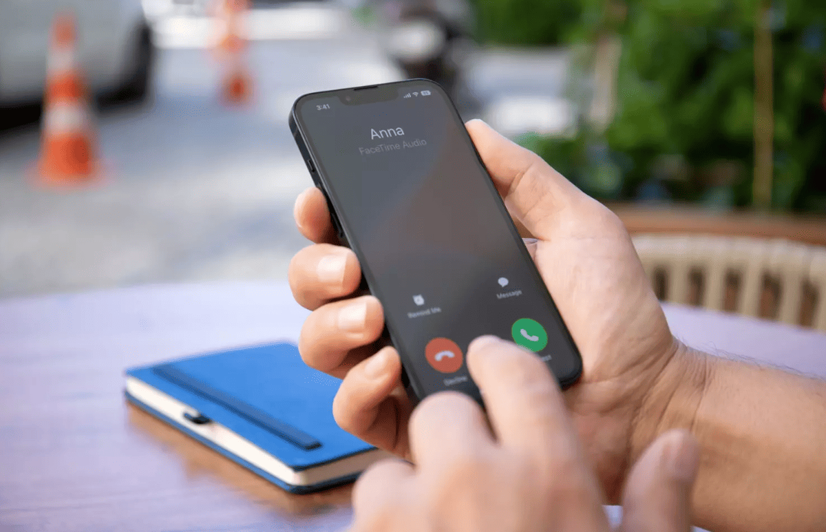 Для бесплатного скачивания и установки рингтона на iPhone ранее приходилось прибегать к сторонним приложениям. Сейчас же всё можно сделать проще. Фото: es.ccm.net