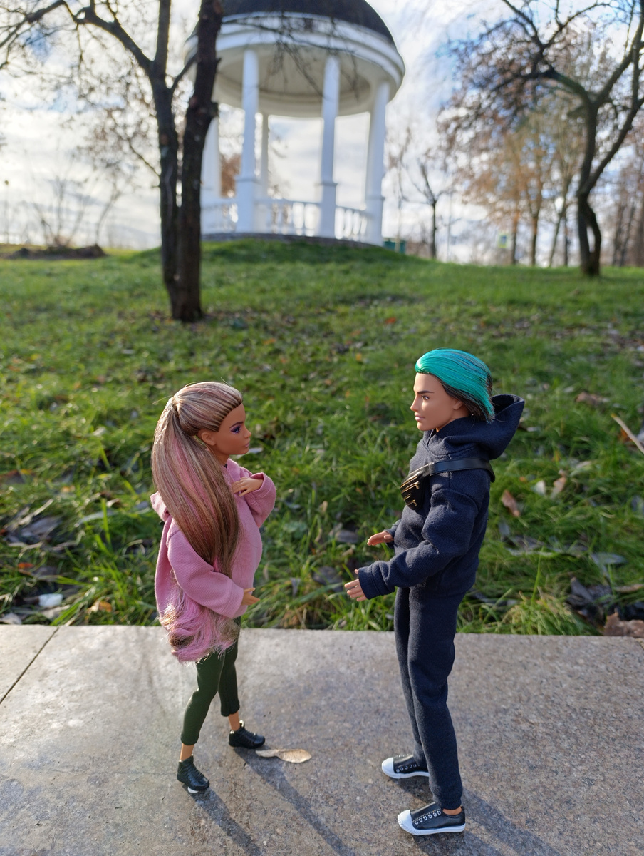 Эти двое ещё вчера сидели весь вечер болтали,подкалывали друг друга 😆