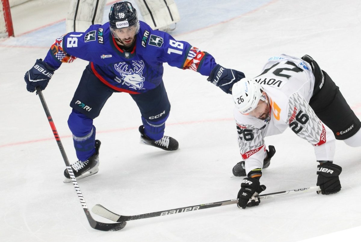    Шэйн Принс, которому 16 ноября исполнилось 33 года, в борьбе с 35-летним олимпийским чемпионом Вячеславом Войновым