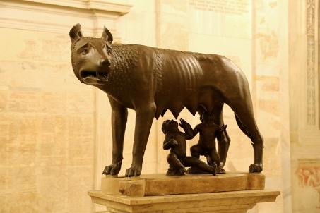 Капитолийская волчица, после реставрации. VIII–IX вв.? Рим, Капитолийские музеи. Фото О. С. Воскобойникова