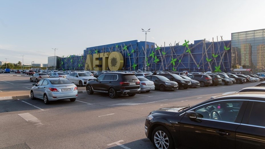 Автор фото:  Сергей Ермохин / "Деловой Петербург". ТРК "Лето" подписал контракт на строительство падел-комплекса.