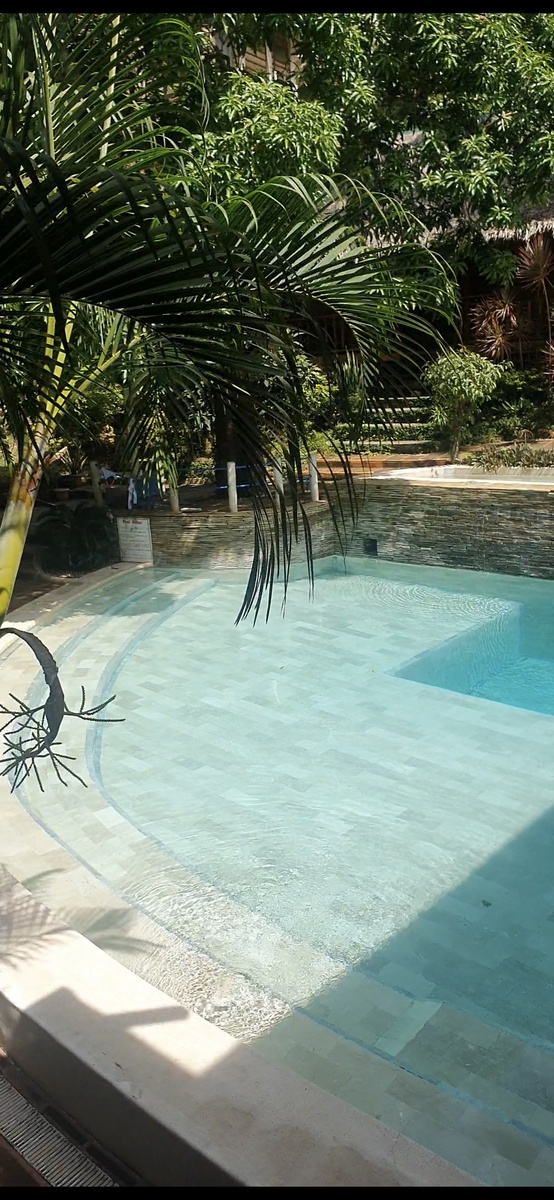 Бассейн при отеле Эль Галлеон