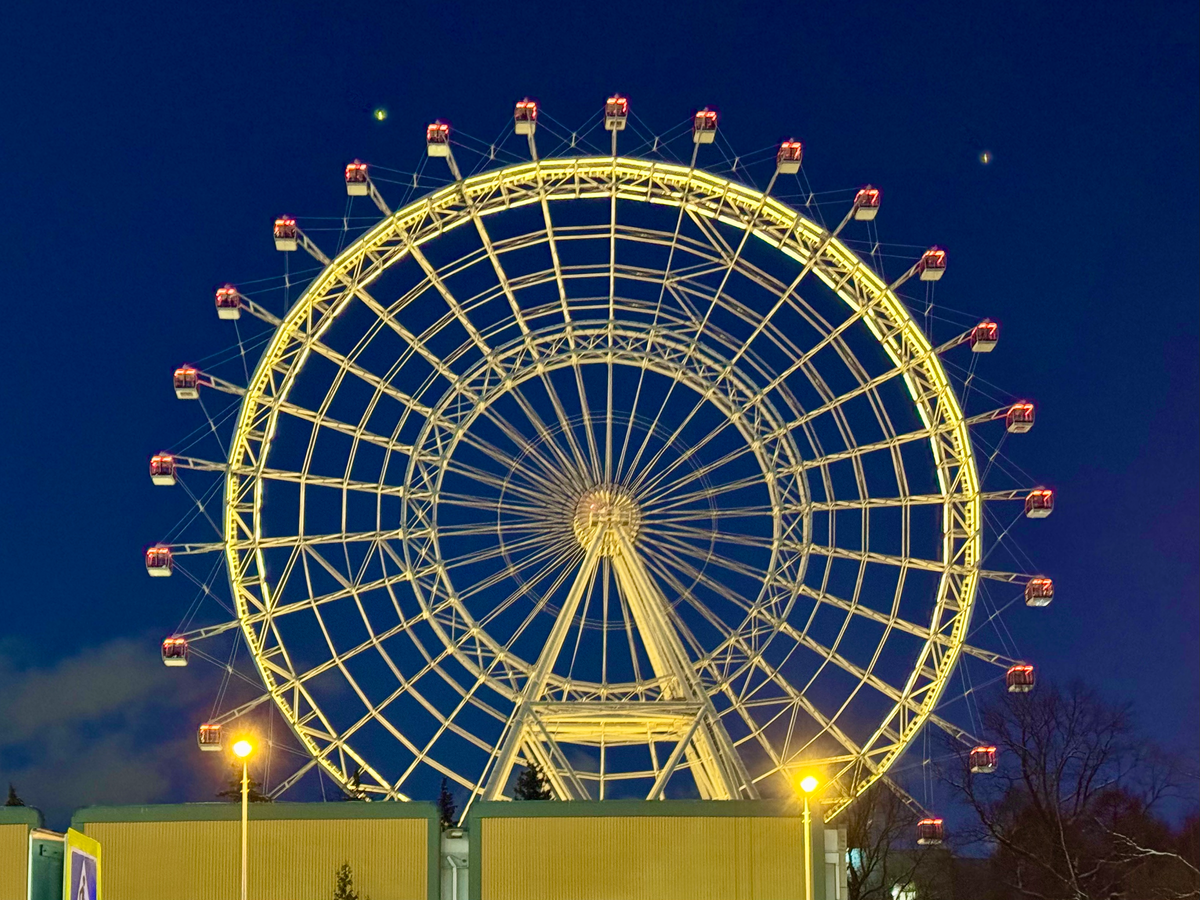 Как сэкономить на посещении колеса обозрения «Солнце Москвы»: новые цены и стоимость в новогодние праздники