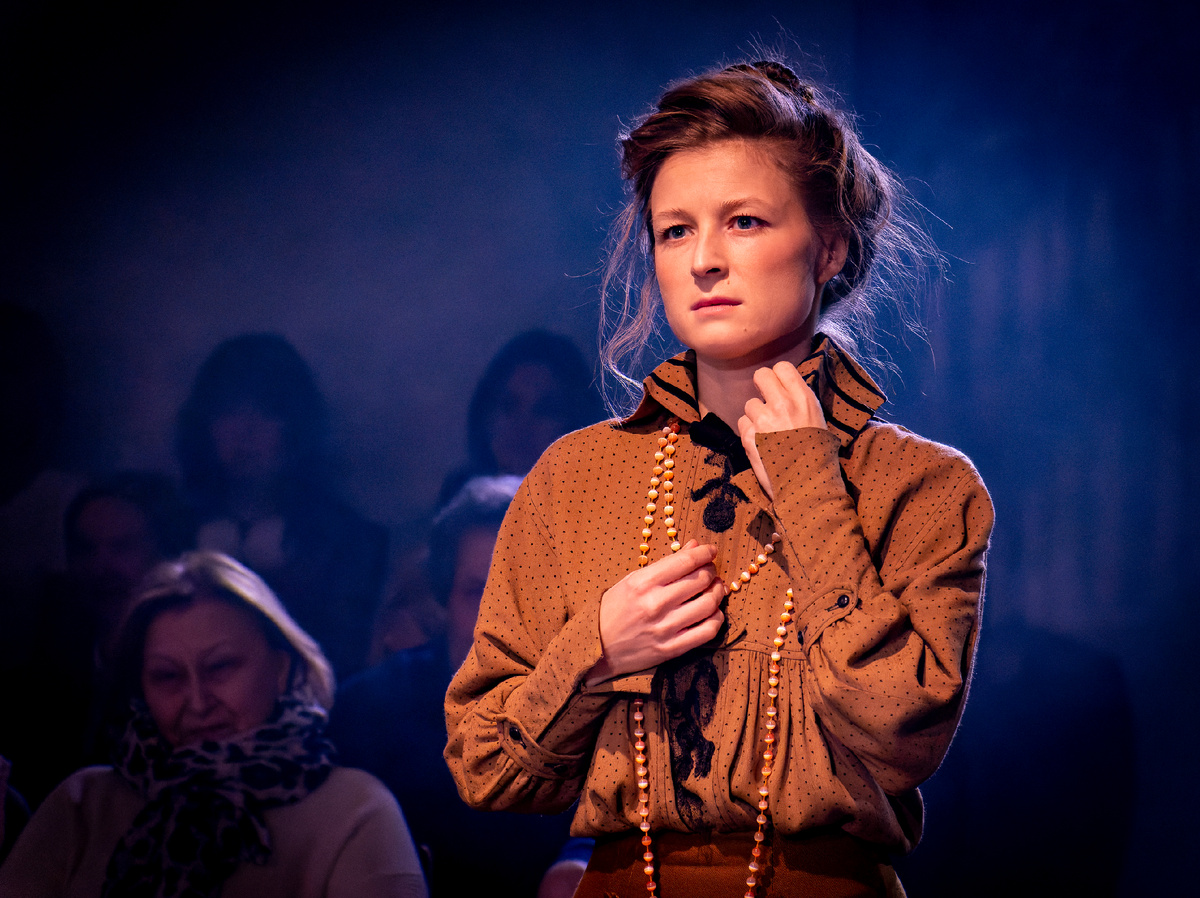 "Дни Турбиных" Московского театра "МОСТ". Фото. Александра Беланова.