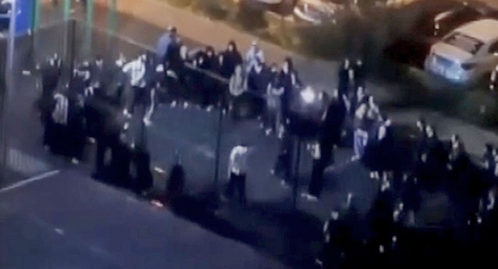 "Они действуют бандой в 20-30 человек. Нападают вечером там, где нет камер": В Краснодаре группа подростков держит в страхе детей и взрослых