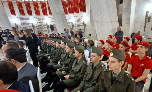 Листайте вправо, чтобы увидеть больше изображений