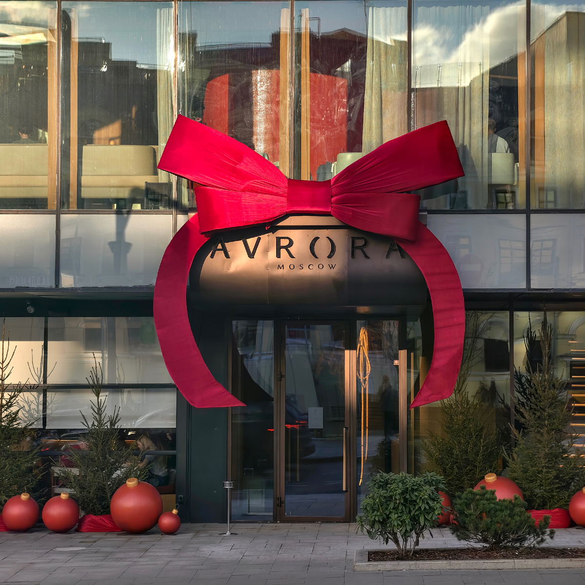 Один из удачных вариантов не совсем классических бантов. 