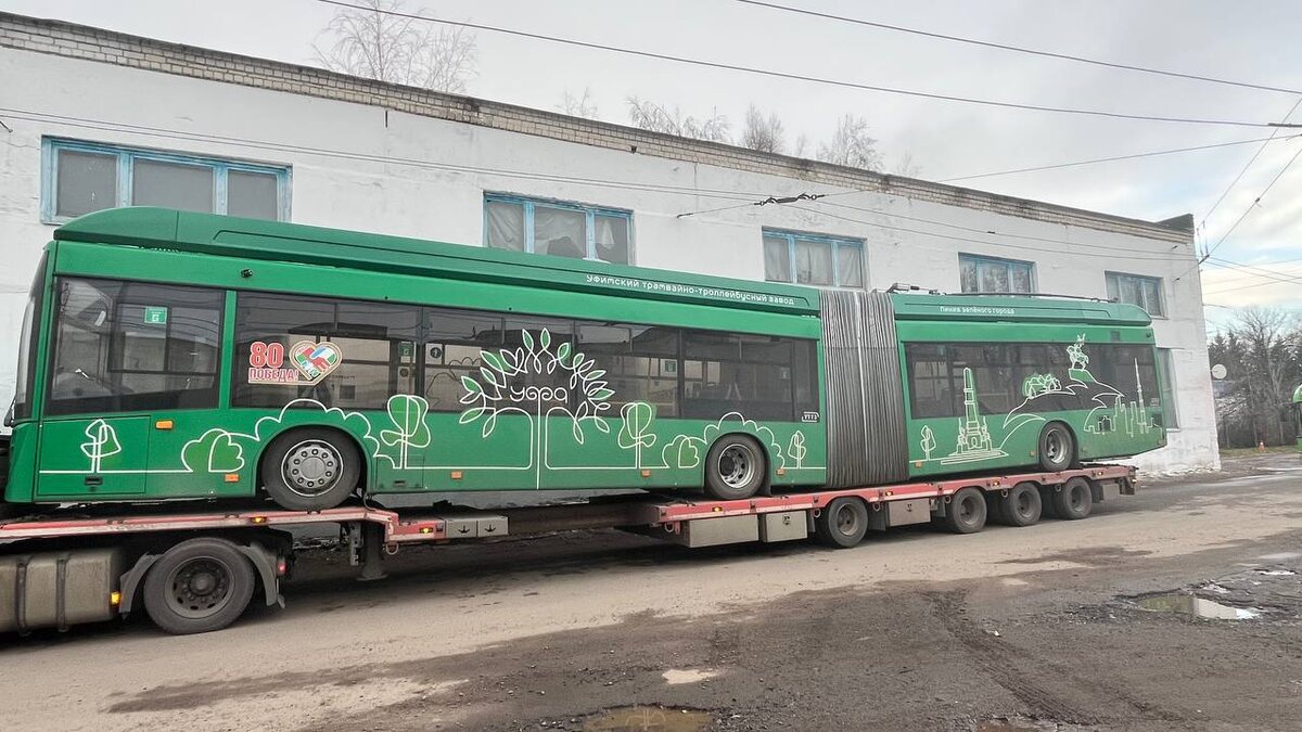    В Курск прибыл новый тестовый троллейбус