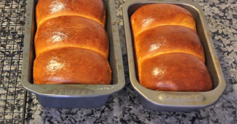 Молочный хлеб за 5 минут: как испечь ароматные батоны без лишних хлопот