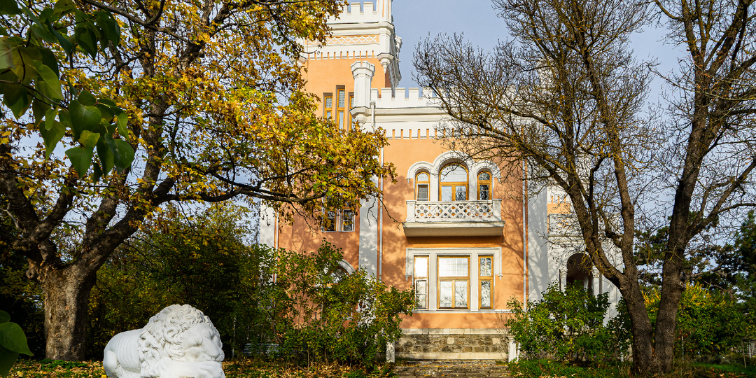 Крым. Цикл «Куда не водят гиды». От Симферопольского водохранилища и замка Кесслера на гору Байраклы.