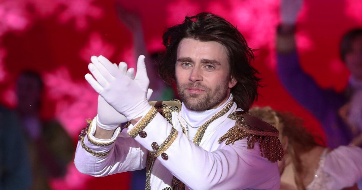 После расставания с Чёрнышёвым, Мария перестала заниматься фигурным катанием, зато открыла в себе актёрский талант