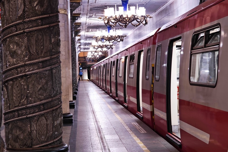    В Петербурге планируют отреставрировать станцию метро "Автово". Алексей БУЛАТОВ