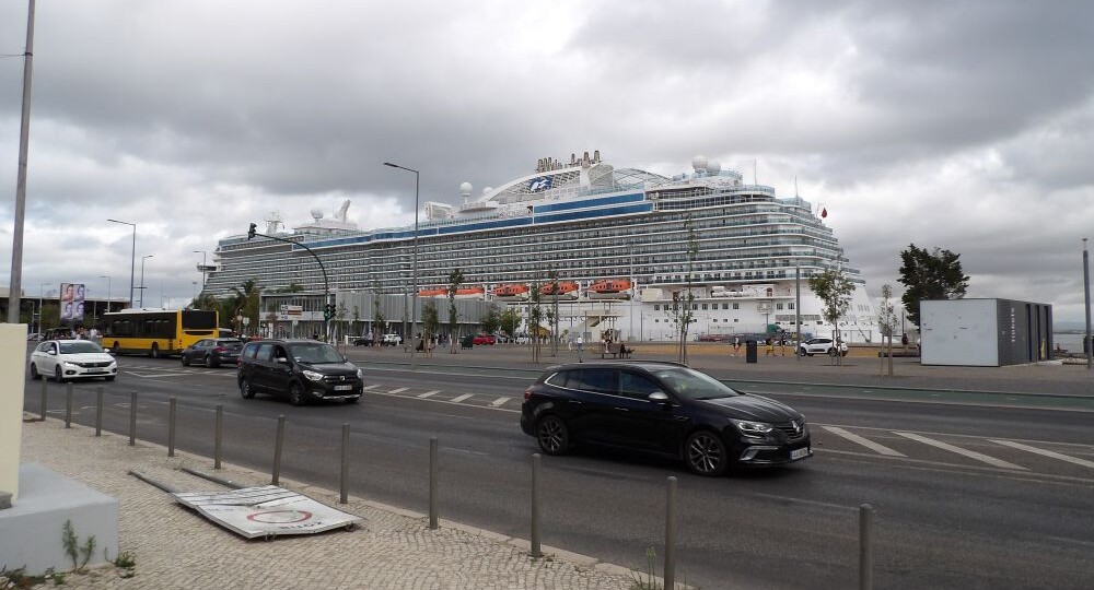 Португалия 2025 (5), от центра до вокзала Santa Apolonia