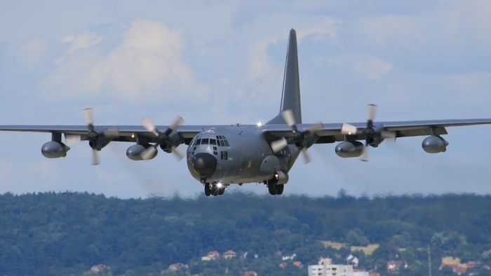 Lockheed С-130 приспособлен для функционирования в разных широтах и ландшафтах