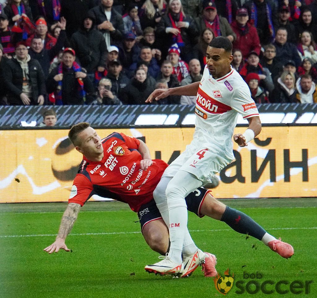    У "Спартака" и ЦСКА равные шансы на успех. Прогноз на главное противостояние российского футболаBobsoccer