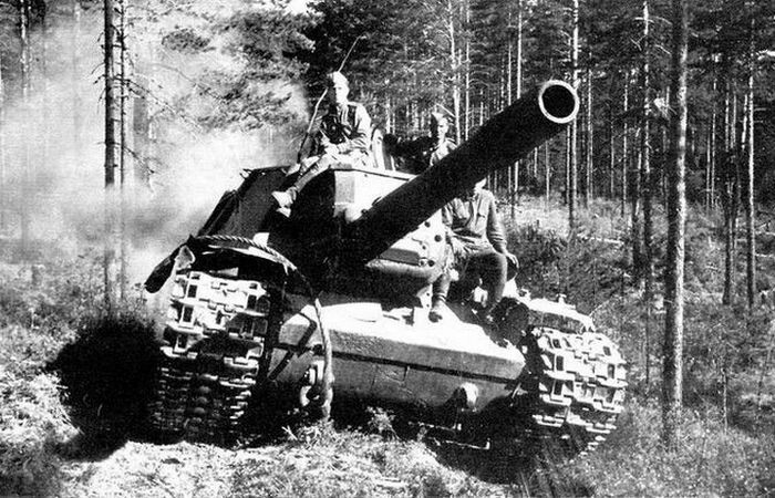 Могла бить и танки.