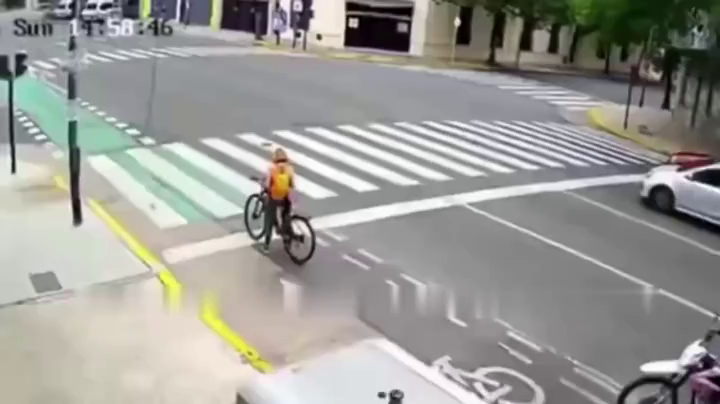 Фото: Скришот видео с камер видеонаблюдения 