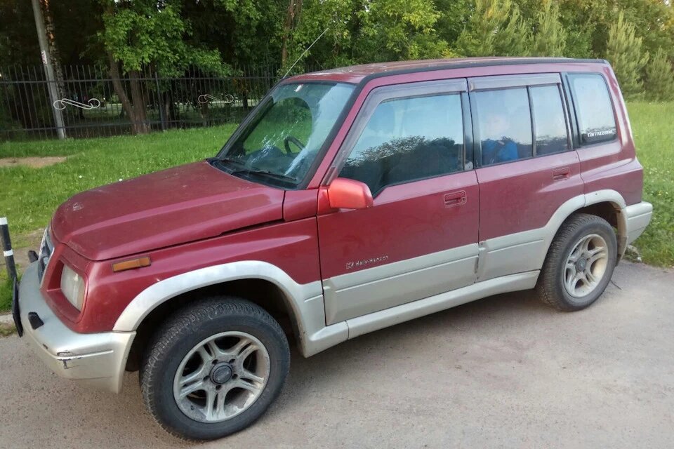 Праворульная Mazda Proceed Levante 1995 года. Фото: Дмитрий АЛЕКСАНДРОВ