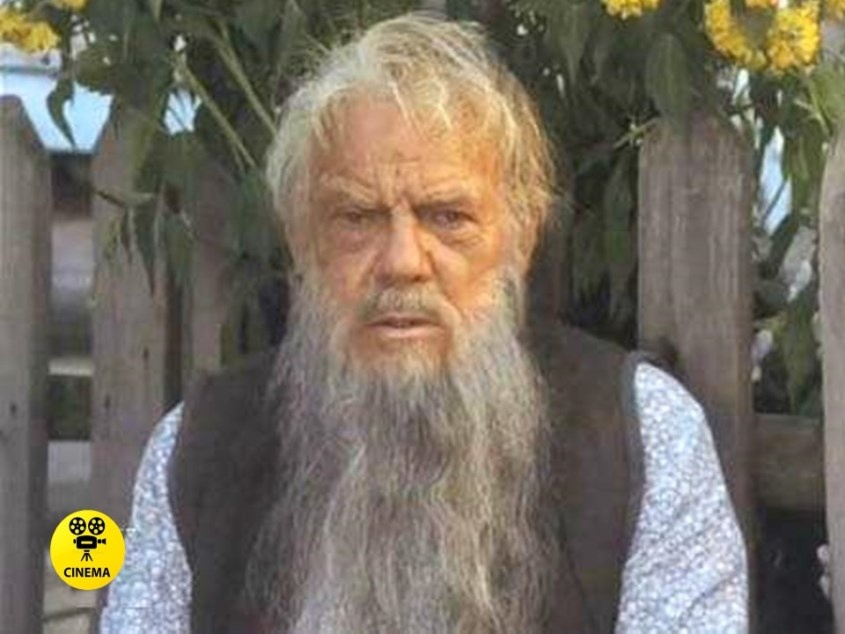 "На полпути в Париж" (2001).