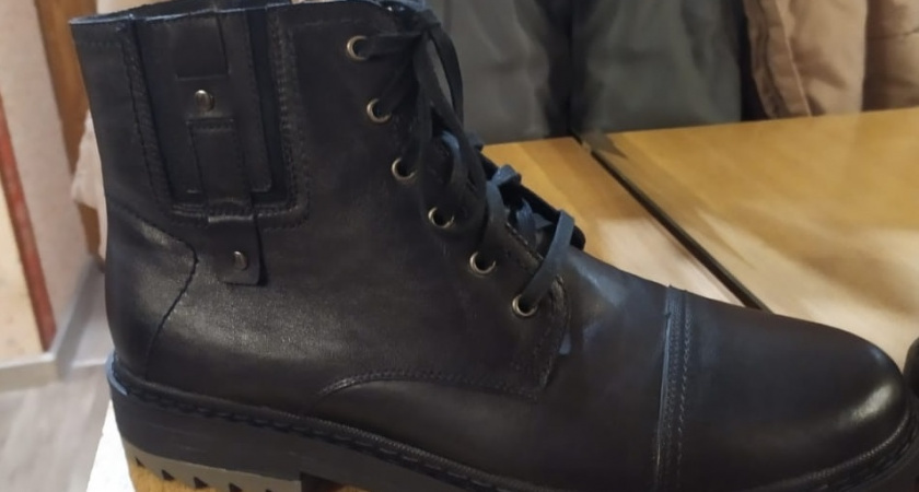    Хватит 4 пшика на подошву — бегаю по льду как по асфальту: ботинки не скользят неделями