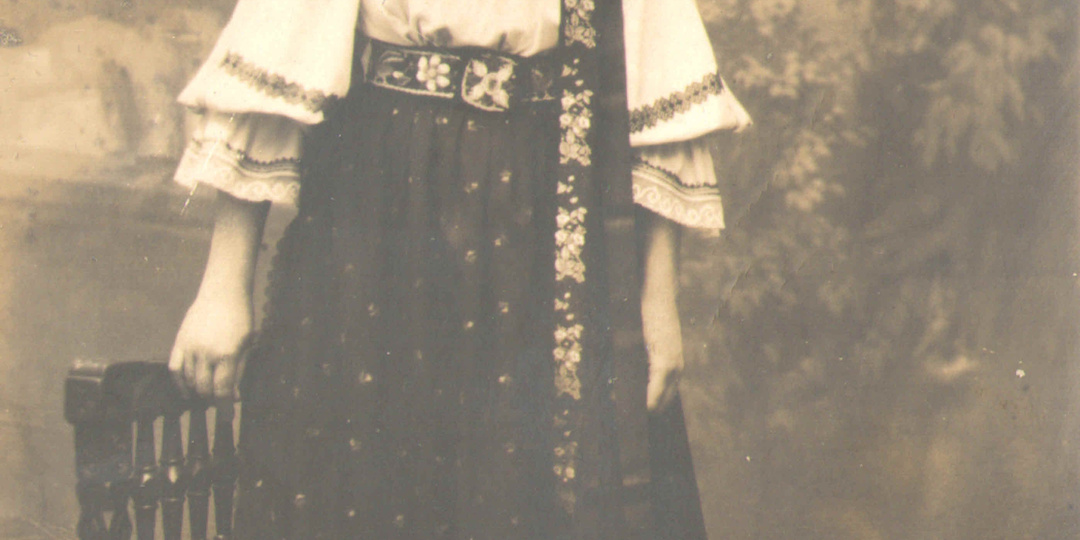 Некровная сестра