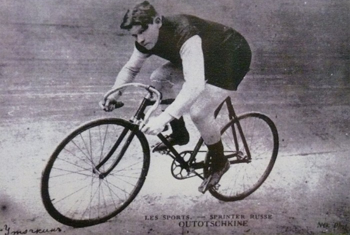 Уточкин во время французской велогонки