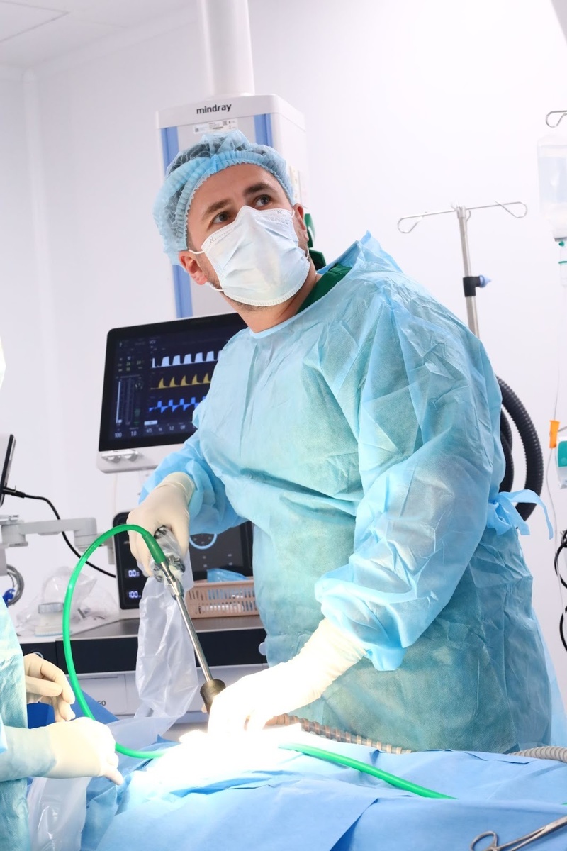 Расскажите о Вашей профессиональной деятельности. С чем к Вам чаще всего обращаются пациенты?