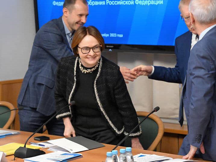 Бюджет на 2026 год принят: гражданам - повышение налогов, сырьевым олигархам - льготы и дотации