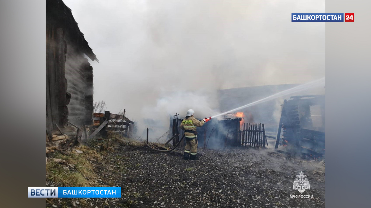    При тушении пожара в Караидельском районе Башкортостана обнаружен 61-летний погибший мужчина