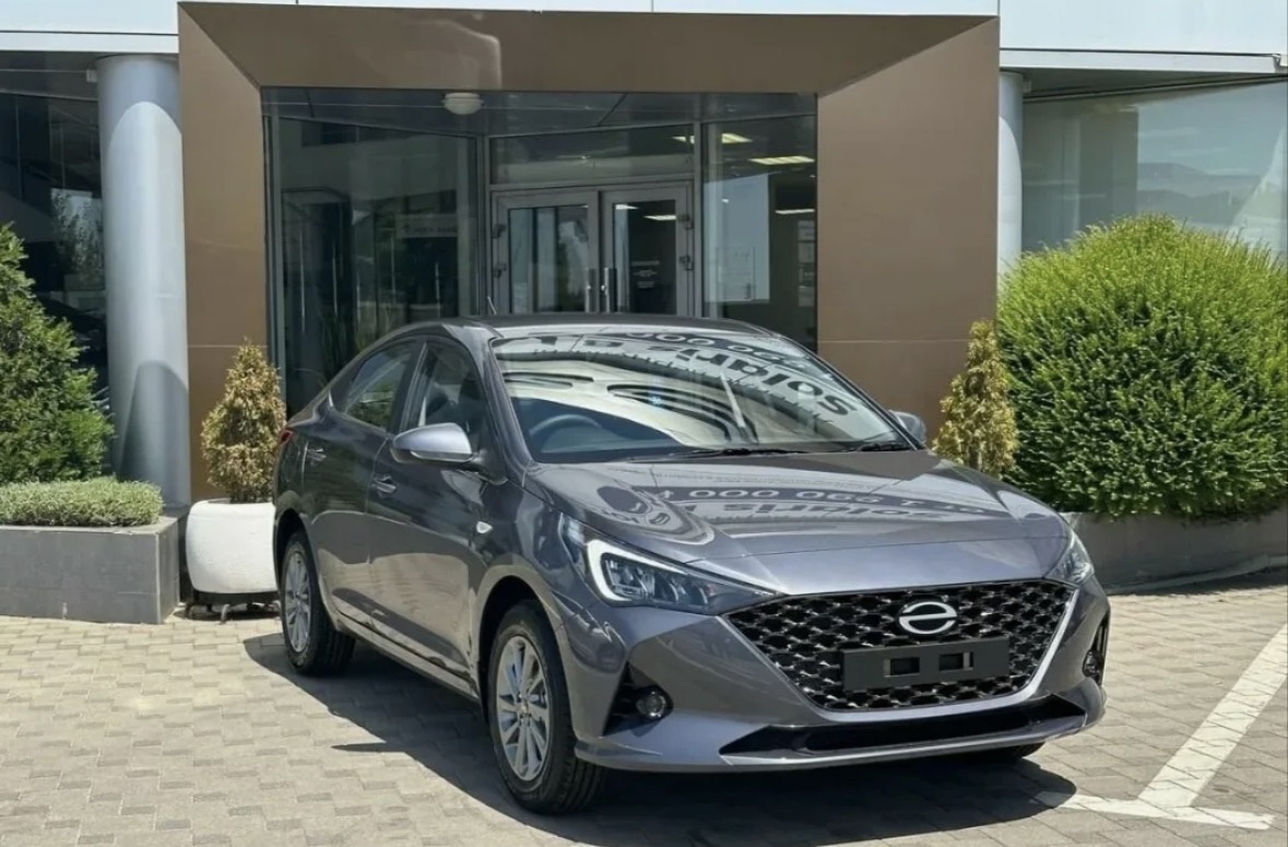 Этот автомобиль хорошо нам знаком.