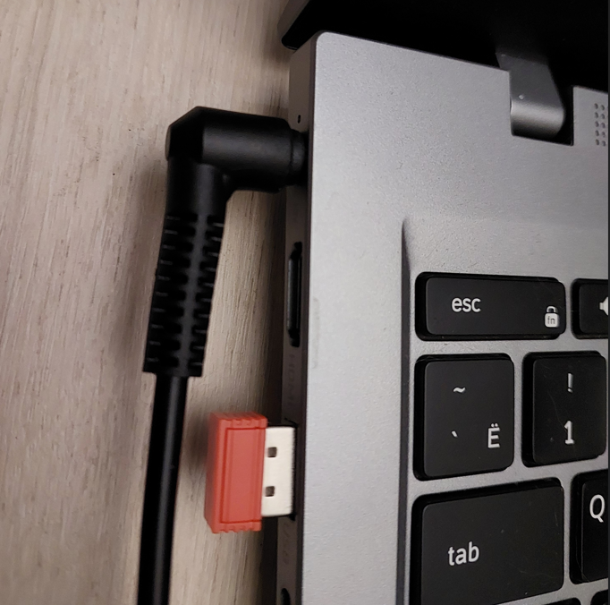 зарядка со штекером для DigmaProFortisМ