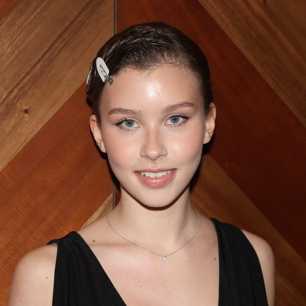     Обзор: «Аня Пересильд тоже поёт? Ну а как иначе? Первая реакция на вокал Ани Пересильд от проф. вокалиста!»