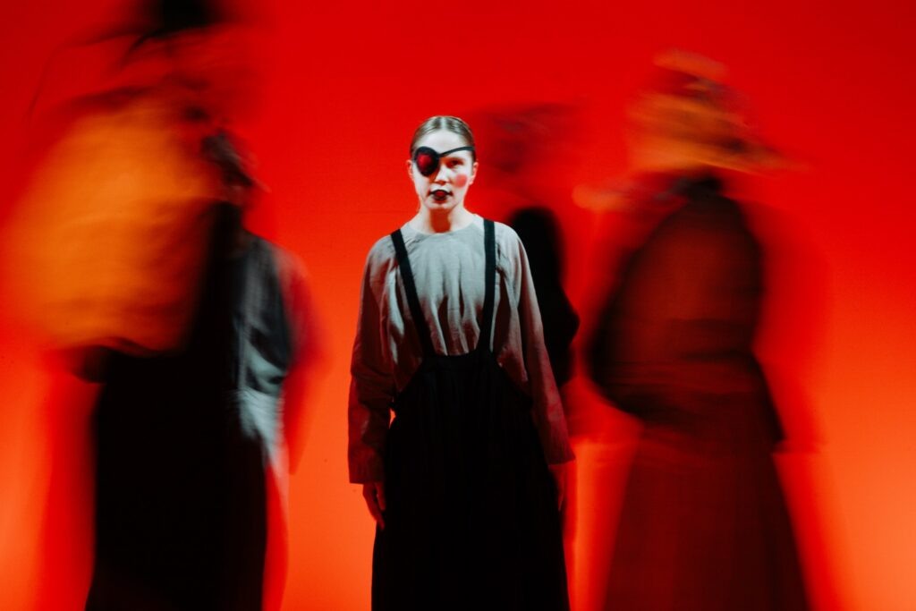    Фото предоставлены пресс-службой Театра Наций. Фотограф Ира Полярная Источник фото: Театр To Go