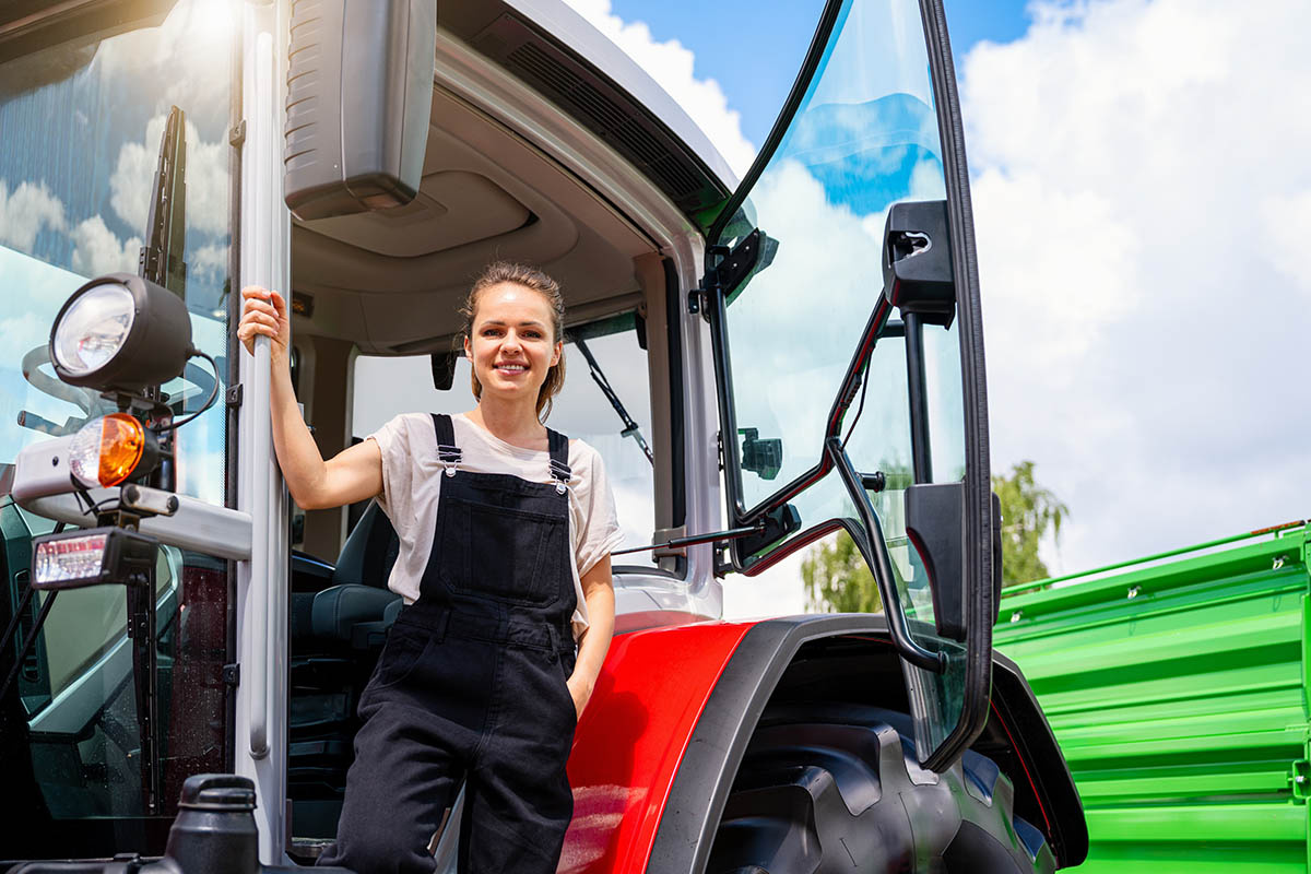    Ограничения касаются возраста, здоровья, правонарушений. Источник: Barillo_Images / Shutterstock / FOTODOM