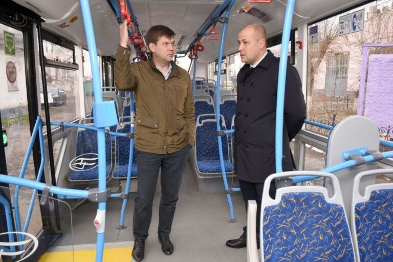    В Оренбурге продолжают испытывать троллейбус «Авангард» Оренбуржье