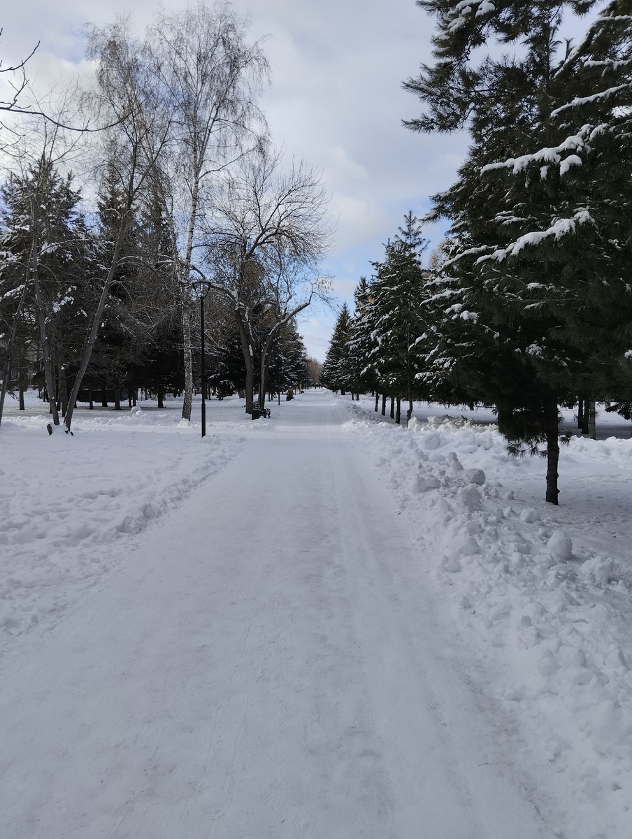 Монумент Славы в любую погоду прекрасен.