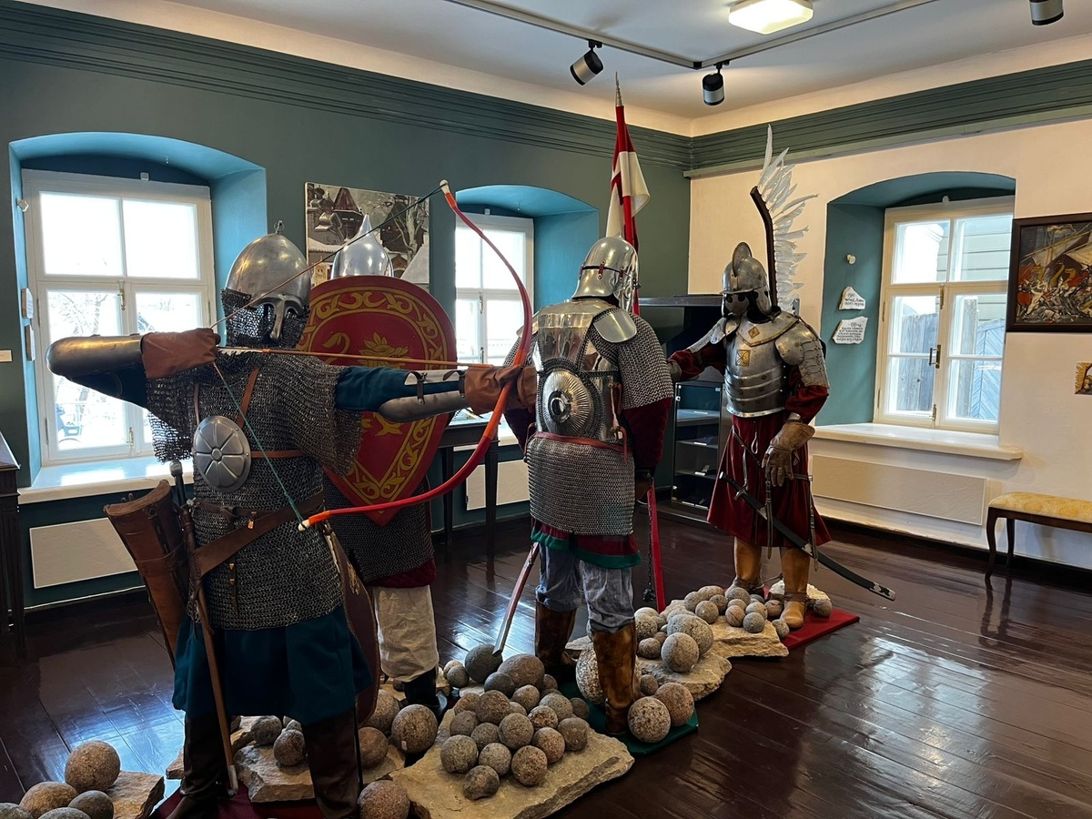 Экспозиция "Летопись древнего города Изборска: от начала России до Полтавской баталии", Дом купца Анисимова, ул.Печорская, 41а