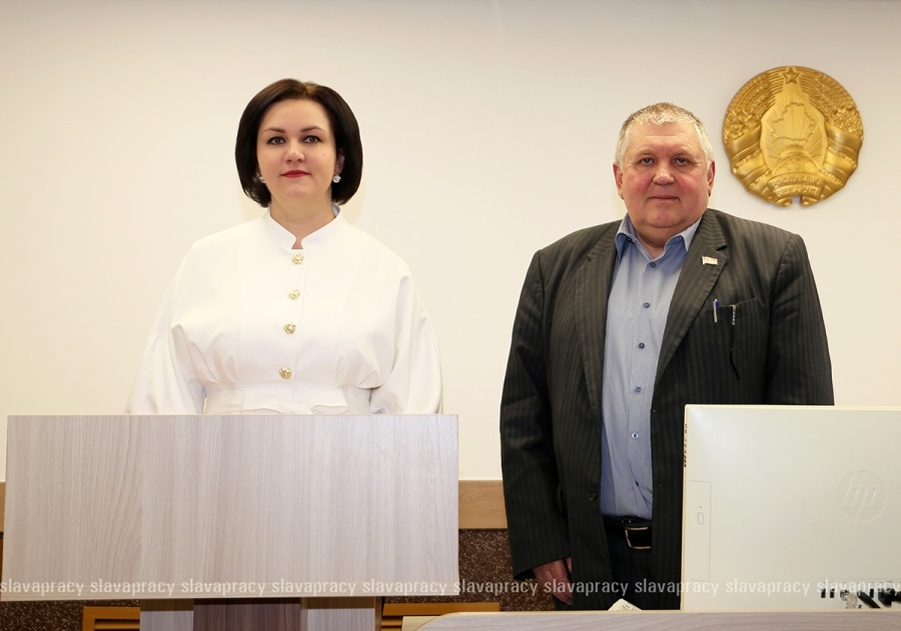     Цифровая грамотность, искусственный интеллект и новые угрозы: в Копыльском РГС обсудили вопросы кибербезопасности