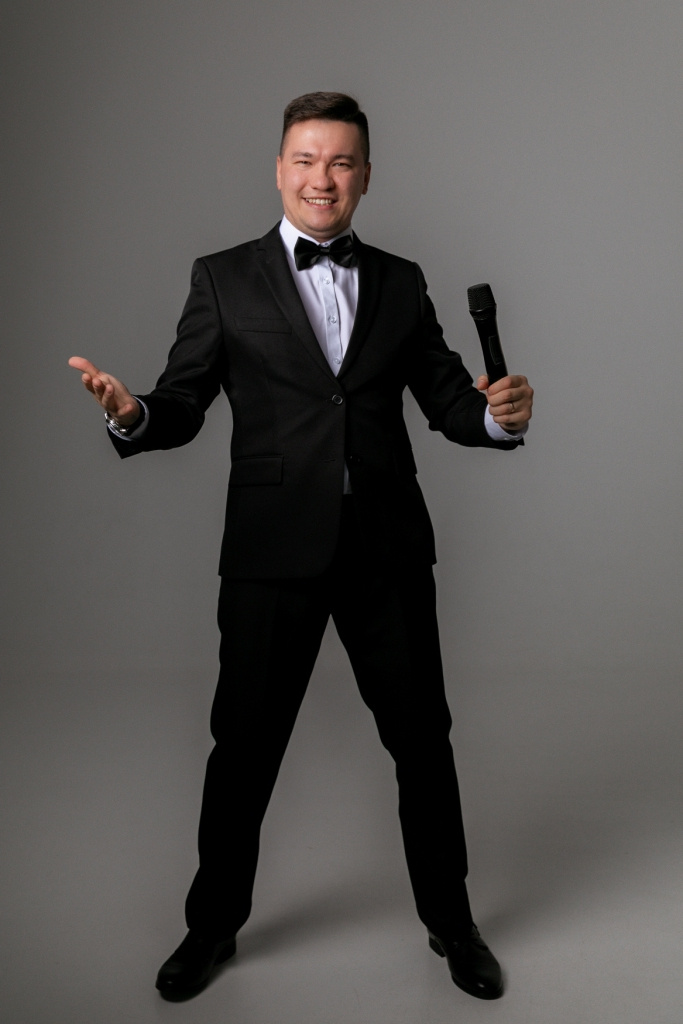 Андрей Рублёв — ведущий банкетов в Йошкар-Оле. Красивый вечер, лёгкая программа и довольные гости