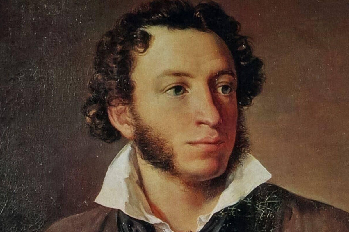     Александр Сергеевич свободно говорил на французском языке и даже получил от товарищей прозвище "француз". Франция отвечает ему взаимностью. / culture.ru