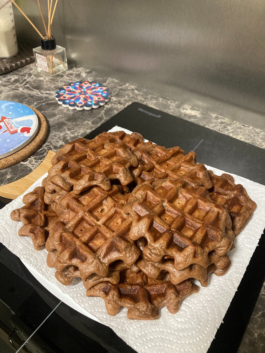 Такие получаются вафли с ореховой пастой, если их приготовить по моему рецепт ниже