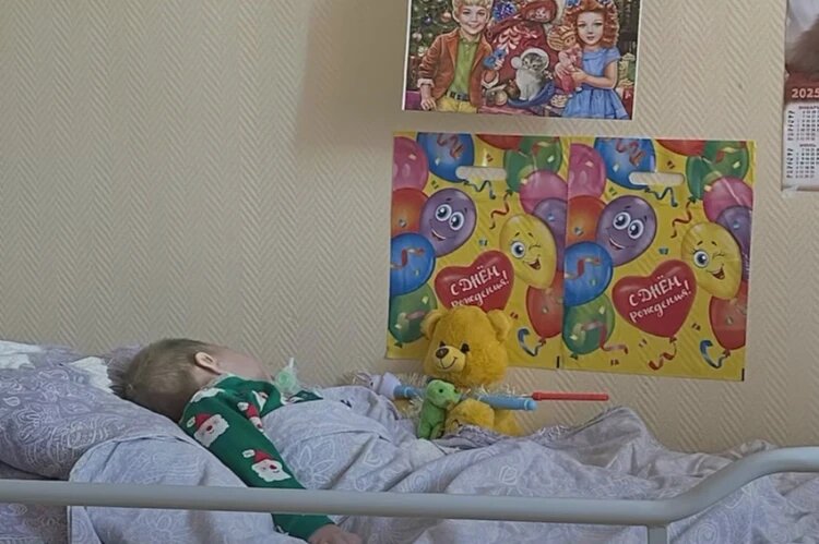Мальчик проходит тяжелую реабилитацию. Фото: соцсети