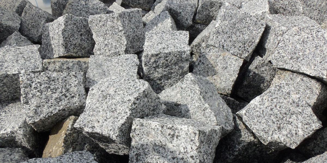 Хотели колотую брусчатку? Вам точно это нужно?