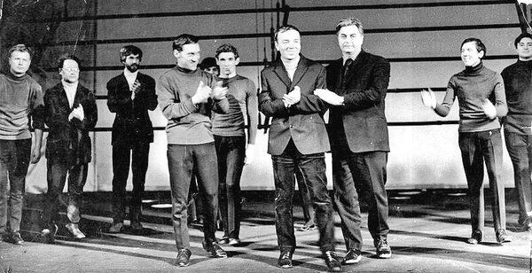 Спектакль "Антимиры"