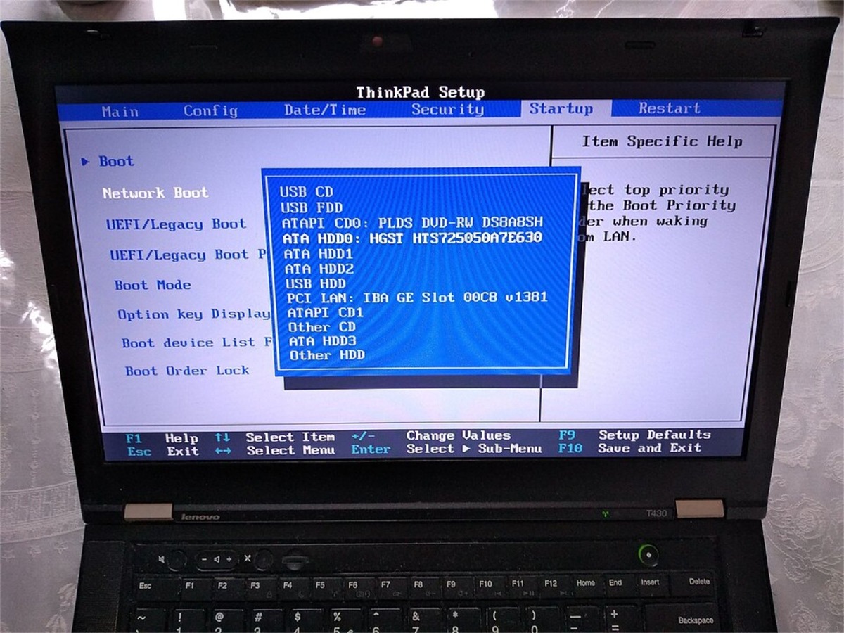 Источник фото: https://upload.wikimedia.org/wikipedia/commons/7/70/Lenovo_ThinkPad_T430_UEFI_BIOS_1.16_boot_order_menu.jpg