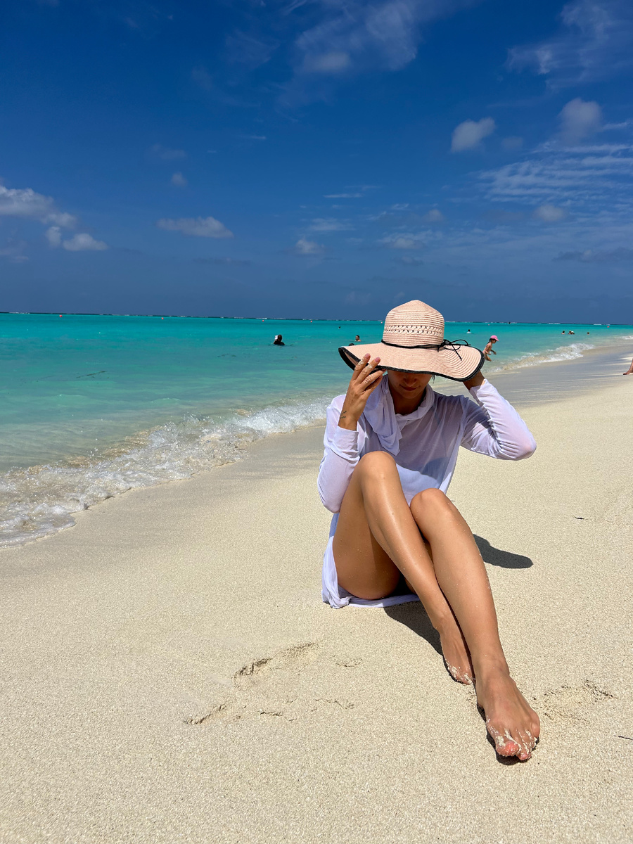 Пляж Bikini Beach