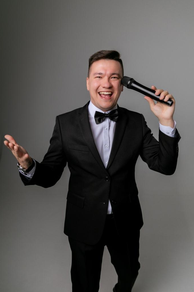 Андрей Рублёв — ведущий на открытие магазина в Канаше. Ярко, современно, по-деловому эффективно