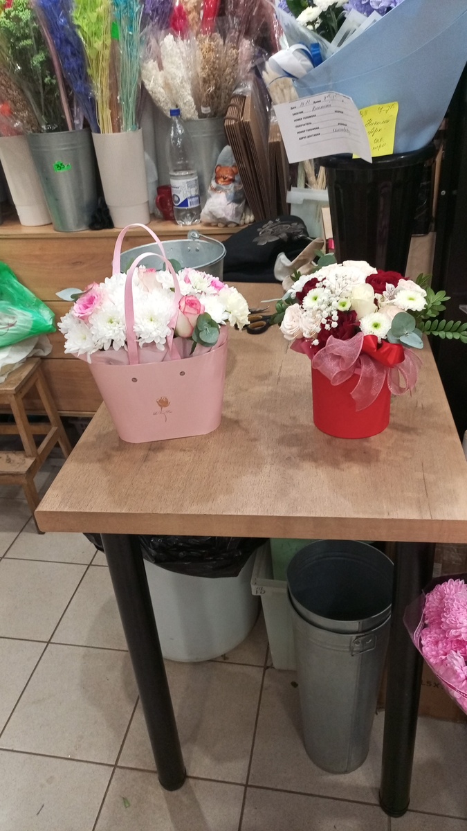 Пару композиций заодно сделала, чтоб не простаивать