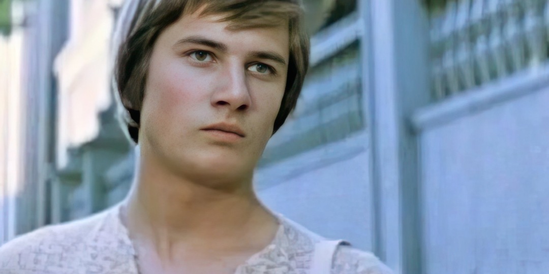 «Он был лицом эпохи — и вдруг пропал. Куда делся герой «Школьного вальса» Сергей Насибов?»