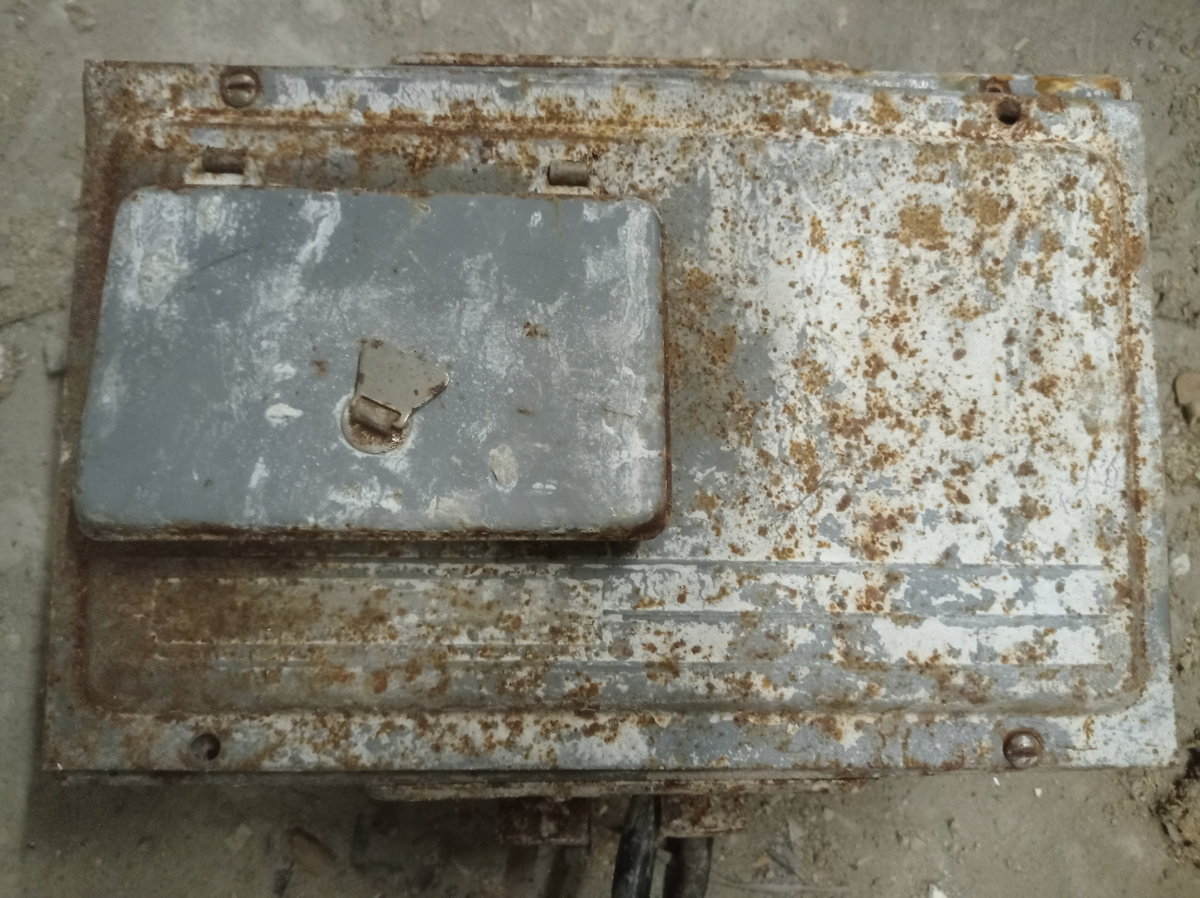 Досталось по жизни.